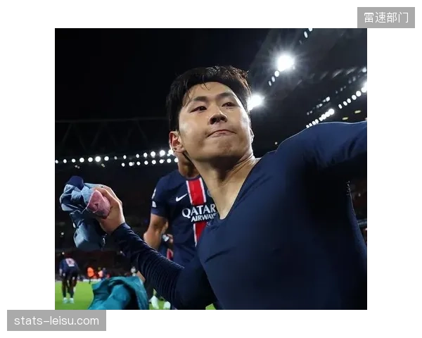 李刚仁将是韩国队破解对手低位密集防守的关键变量。 李刚仁将是韩国队破解对手低位密集防守的关键变量。